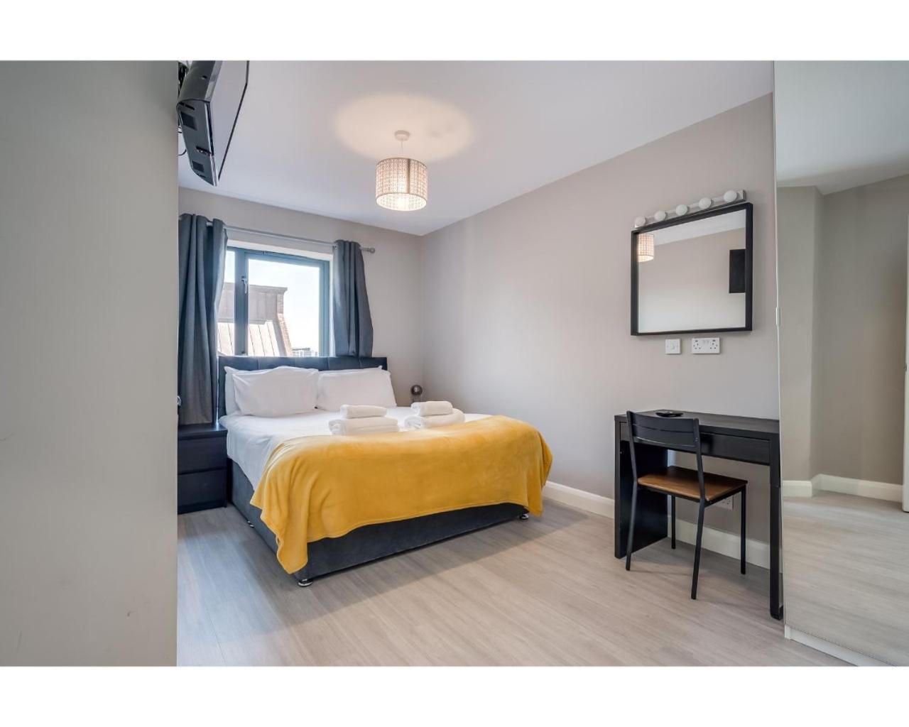 Central Belfast Apartments: Citygate Zimmer foto